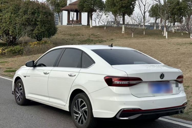 Used Volkswagen Lavida 2024 1.5L Automatic Starry Sky 5 Million Edition Exterior 3