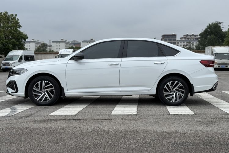 Used Volkswagen Lavida 2024 300TSI DSG Starry Sky Deluxe Edition Exterior 3