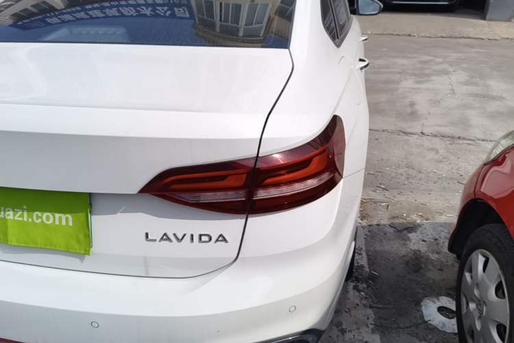 Used Volkswagen Lavida 2024 1.5L Automatic 5 Million Edition Exterior 3