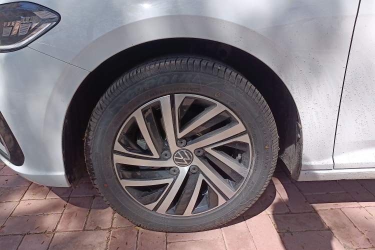 Used Volkswagen Lavida 2024 1.5L Automatic Starry Sky 5 Million Edition Exterior 4