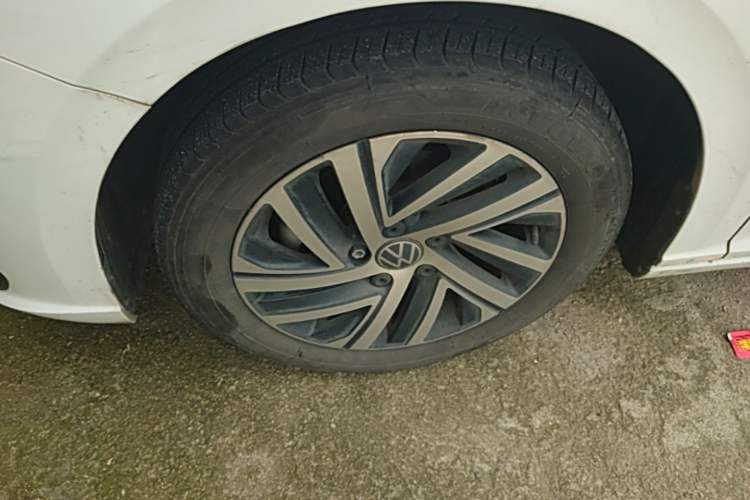 Used Volkswagen Lavida 2024 1.5L Automatic Starry Sky 5 Million Edition Exterior 4