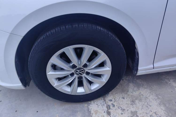 Used Volkswagen Lavida 2024 1.5L Automatic DeYi Edition Exterior 4