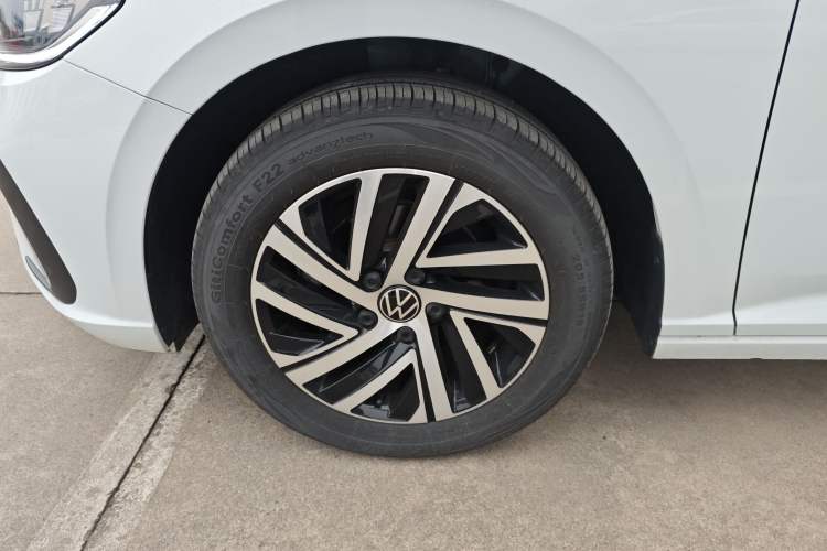 Used Volkswagen Lavida 2024 1.5L Automatic Starry Sky 5 Million Edition Exterior 4