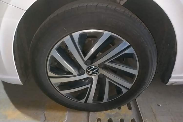 Used Volkswagen Lavida 2024 300TSI DSG Starry Sky Deluxe Edition Exterior 4