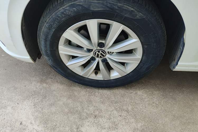Used Volkswagen Lavida 2024 1.5L Automatic DeYi Edition Exterior 4