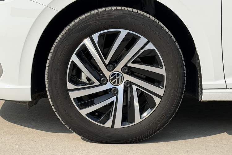 Used Volkswagen Lavida 2024 1.5L Automatic Full-Comfort Version Exterior 4