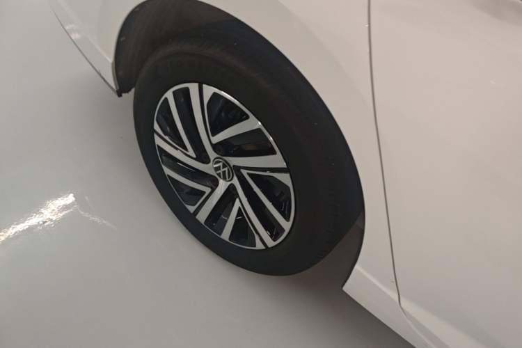 Used Volkswagen Lavida 2024 1.5L Automatic Starry Sky 5 Million Edition Exterior 5