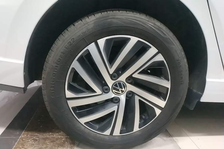 Used Volkswagen Lavida 2024 1.5L Automatic Starry Sky 5 Million Edition Exterior 5