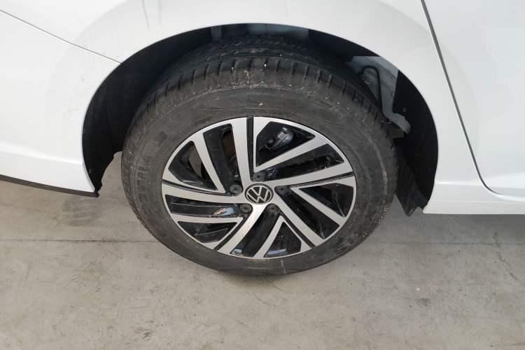Used Volkswagen Lavida 2024 1.5L Automatic Starry Sky 5 Million Edition Exterior 5