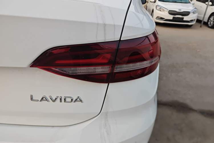 Used Volkswagen Lavida 2024 1.5L Automatic DeYi Edition Exterior 6