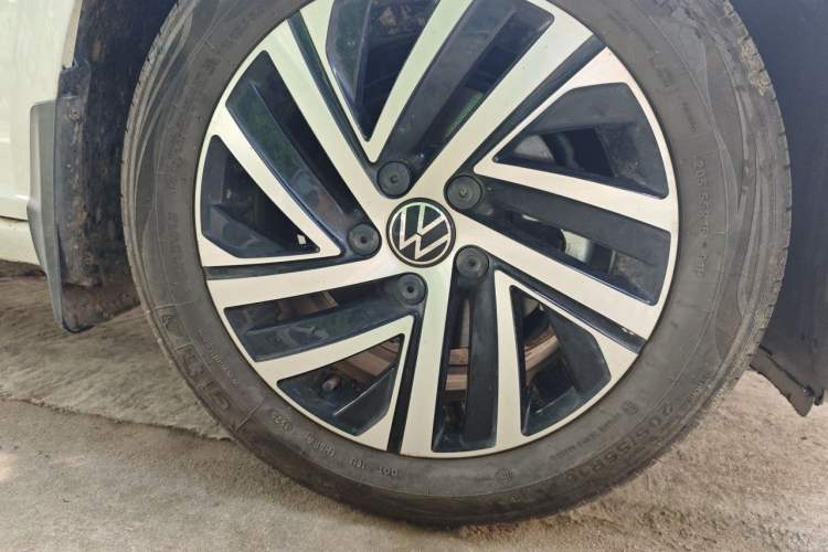 Used Volkswagen Lavida 2024 1.5L Automatic Starry Sky 5 Million Edition Exterior 7