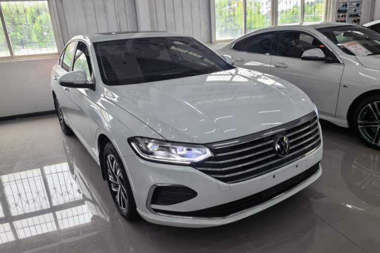 Used Volkswagen Lavida 2024 1.5L Automatic 5 Million Edition Front Right 45 Deg
