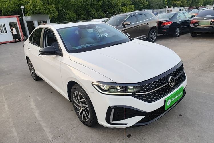 Used Volkswagen Lavida 2024 1.5L Automatic Starry Sky 5 Million Edition Front Right 45 Deg