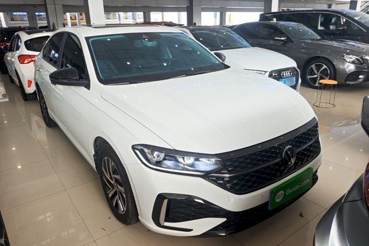 Used Volkswagen Lavida 2024 300TSI DSG Starry Sky Leading Edition Front Right 45 Deg