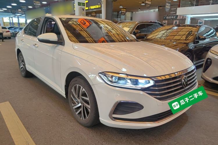 Used Volkswagen Lavida 2024 300TSI DSG Full-Comfort Edition Front Right 45 Deg