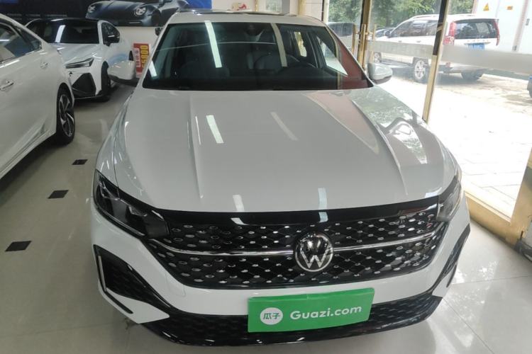 Used Volkswagen Lavida 2024 1.5L Automatic Starry Sky 5 Million Edition Front