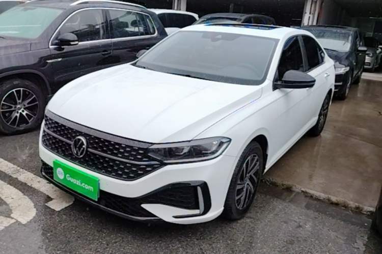 Used Volkswagen Lavida 2024 300TSI DSG Starry Sky Leading Edition Guazi used car, China used car export, Used car for sale, Used  cars, Cheapest cars for sale