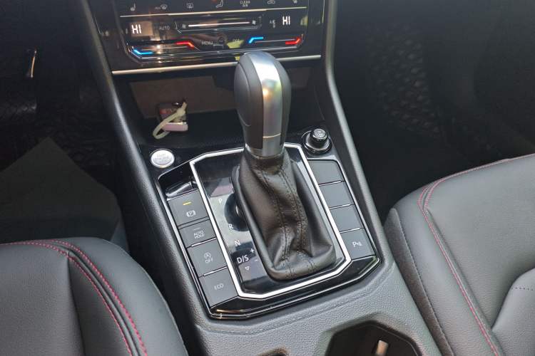 Used Volkswagen Lavida 2024 300TSI DSG Starry Sky Leading Edition Gear Lever
