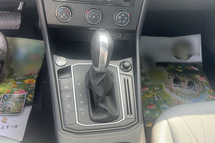 Used Volkswagen Lavida 2024 1.5L Automatic Starry Sky 5 Million Edition Gear Lever