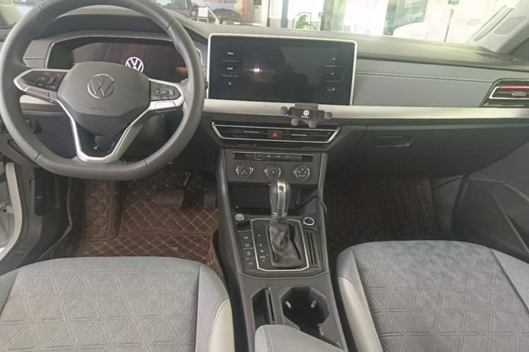 Used Volkswagen Lavida 2024 300TSI DSG Full-Comfort Edition Gear Lever