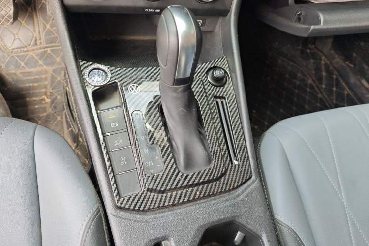Used Volkswagen Lavida 2024 1.5L Automatic Starry Sky 5 Million Edition Gear Lever