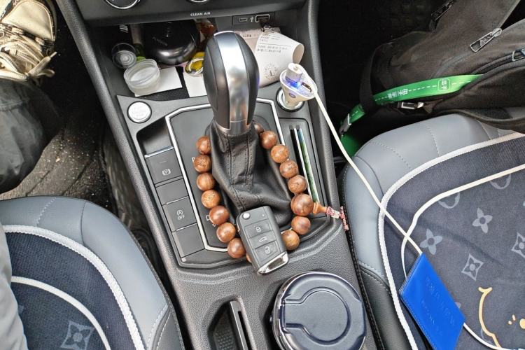 Used Volkswagen Lavida 2024 1.5L Automatic Starry Sky 5 Million Edition Gear Lever