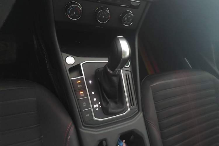 Used Volkswagen Lavida 2024 300TSI DSG Starry Sky Deluxe Edition Gear Lever