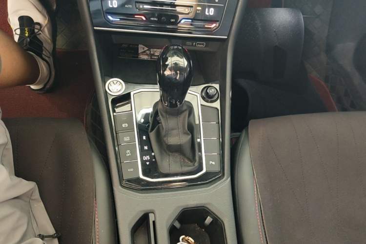 Used Volkswagen Lavida 2024 300TSI DSG Starry Sky Leading Edition Gear Lever