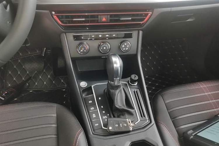Used Volkswagen Lavida 2024 300TSI DSG Starry Sky Deluxe Edition Gear Lever
