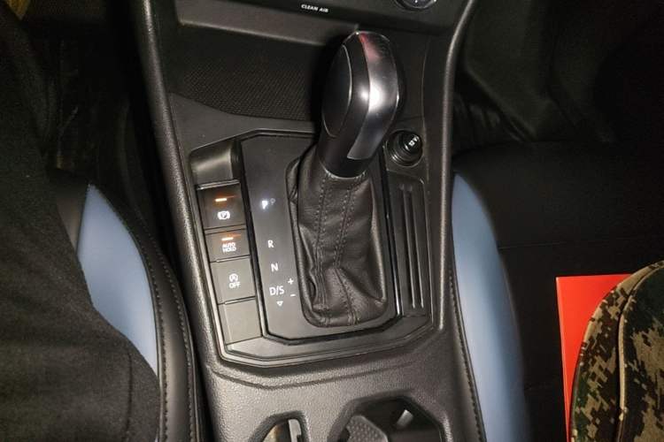 Used Volkswagen Lavida 2024 1.5L Automatic DeYi Edition Gear Lever