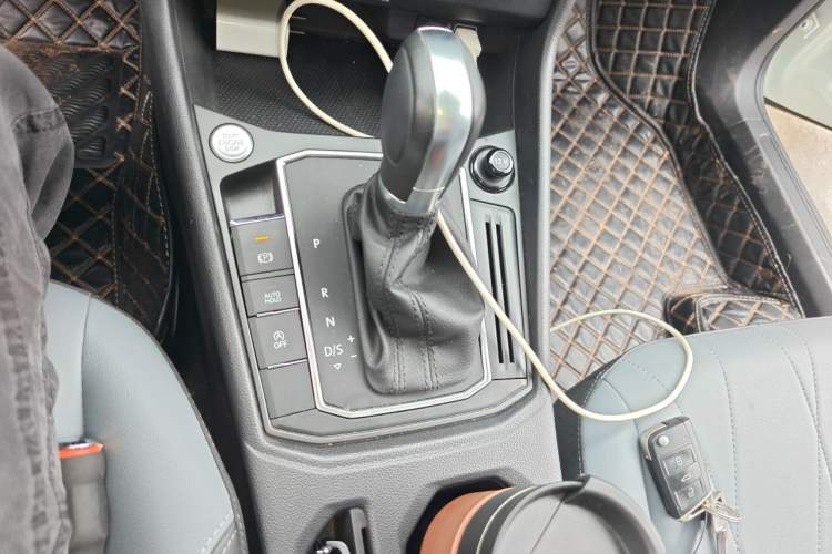Used Volkswagen Lavida 2024 1.5L Automatic Starry Sky 5 Million Edition Gear Lever