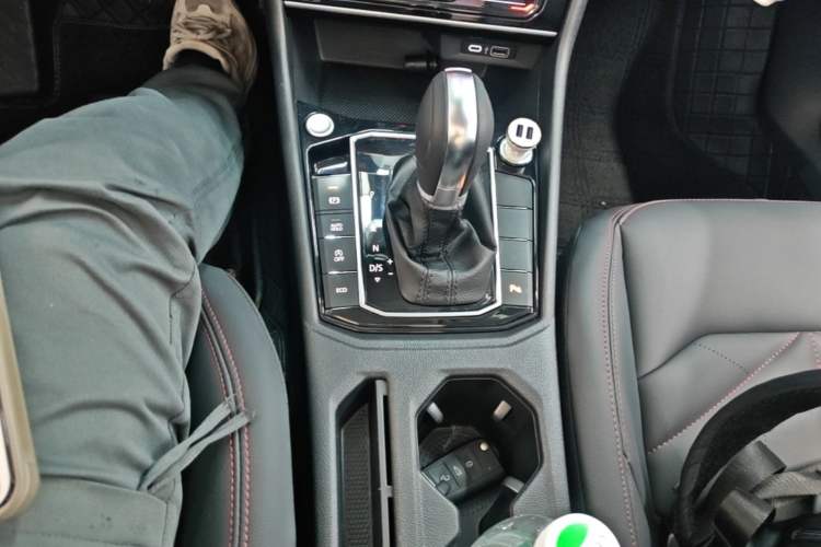 Used Volkswagen Lavida 2024 300TSI DSG Starry Sky Leading Edition Gear Lever