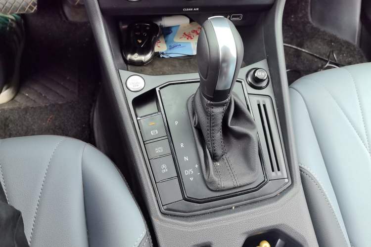 Used Volkswagen Lavida 2024 1.5L Automatic Starry Sky 5 Million Edition Gear Lever