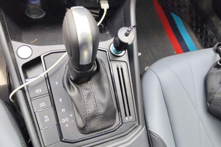 Used Volkswagen Lavida 2024 1.5L Automatic Starry Sky 5 Million Edition Gear Lever