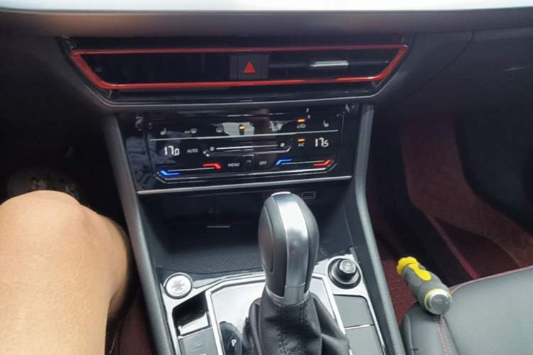 Used Volkswagen Lavida 2024 300TSI DSG Starry Sky Leading Edition Gear Lever