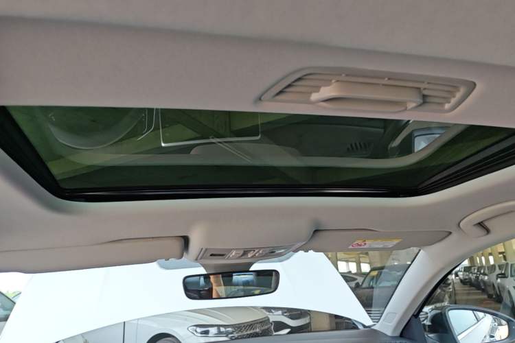 Used Volkswagen Lavida 2024 300TSI DSG Starry Sky Leading Edition Headliner