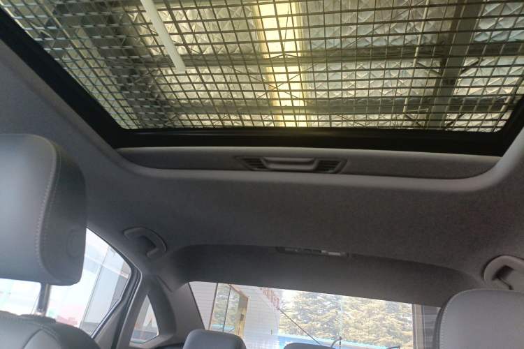 Used Volkswagen Lavida 2024 1.5L Automatic 5 Million Edition Headliner