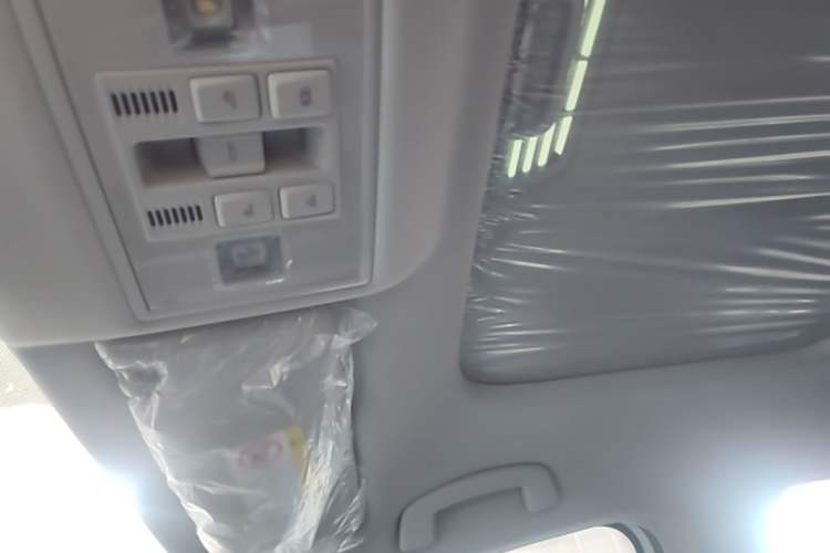 Used Volkswagen Lavida 2024 1.5L Automatic 5 Million Edition Headliner