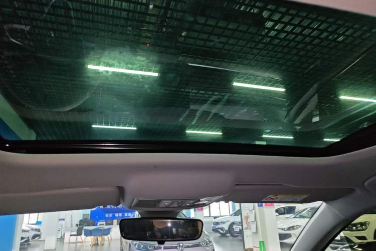 Used Volkswagen Lavida 2024 300TSI DSG Starry Sky Leading Edition Headliner