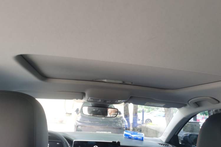 Used Volkswagen Lavida 2024 300TSI DSG Starry Sky Deluxe Edition Headliner