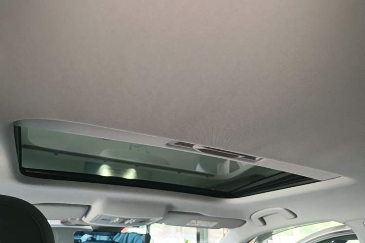 Used Volkswagen Lavida 2024 300TSI DSG Full-Comfort Edition Headliner