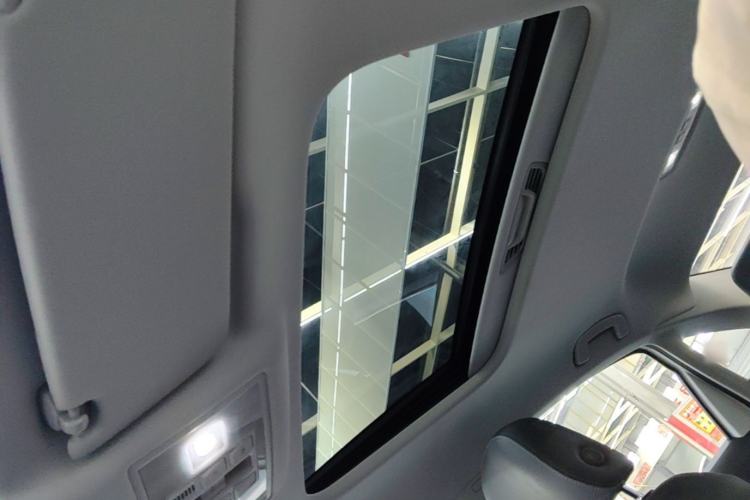 Used Volkswagen Lavida 2024 1.5L Automatic 5 Million Edition Headliner