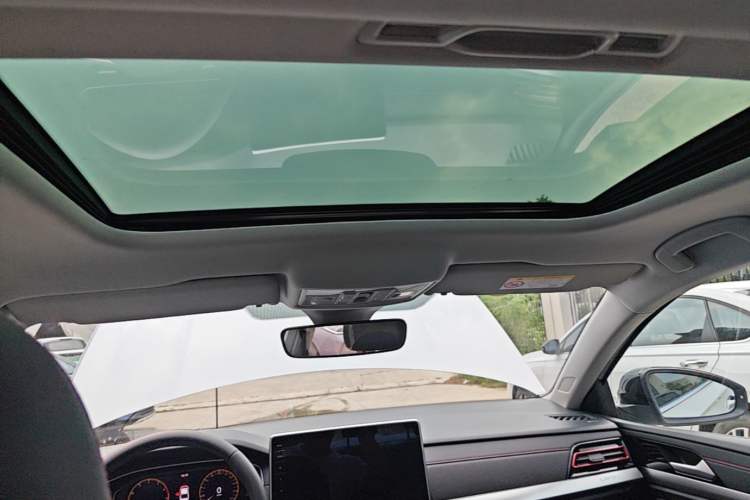 Used Volkswagen Lavida 2024 300TSI DSG Starry Sky Leading Edition Headliner