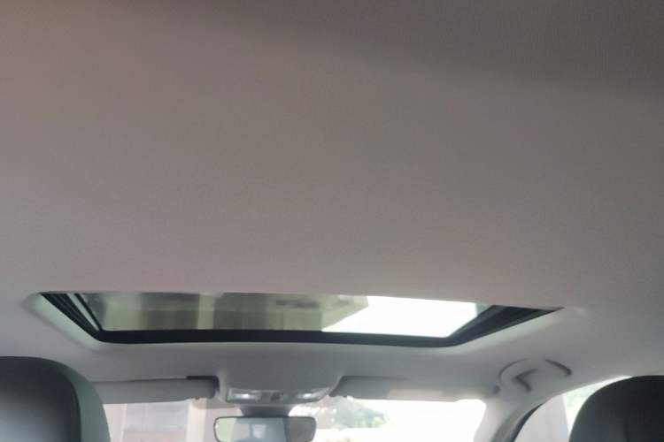 Used Volkswagen Lavida 2024 1.5L Automatic 5 Million Edition Headliner