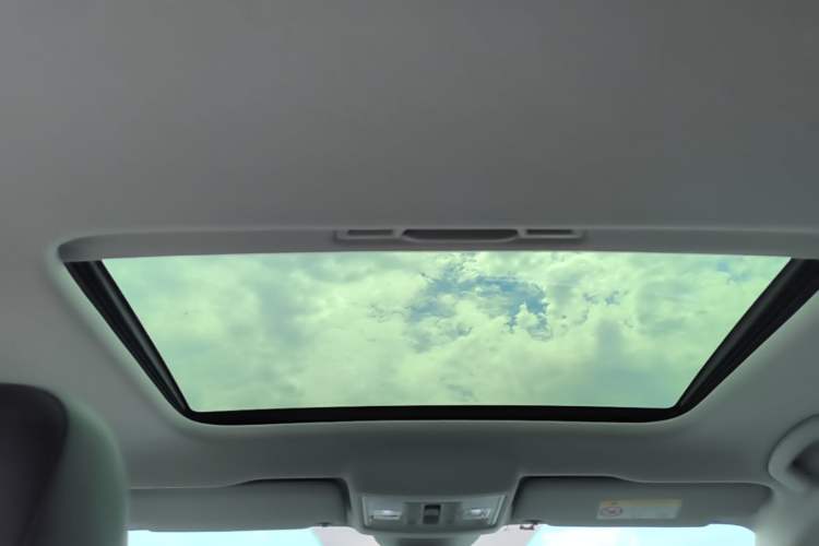 Used Volkswagen Lavida 2024 300TSI DSG Full-Comfort Edition Headliner