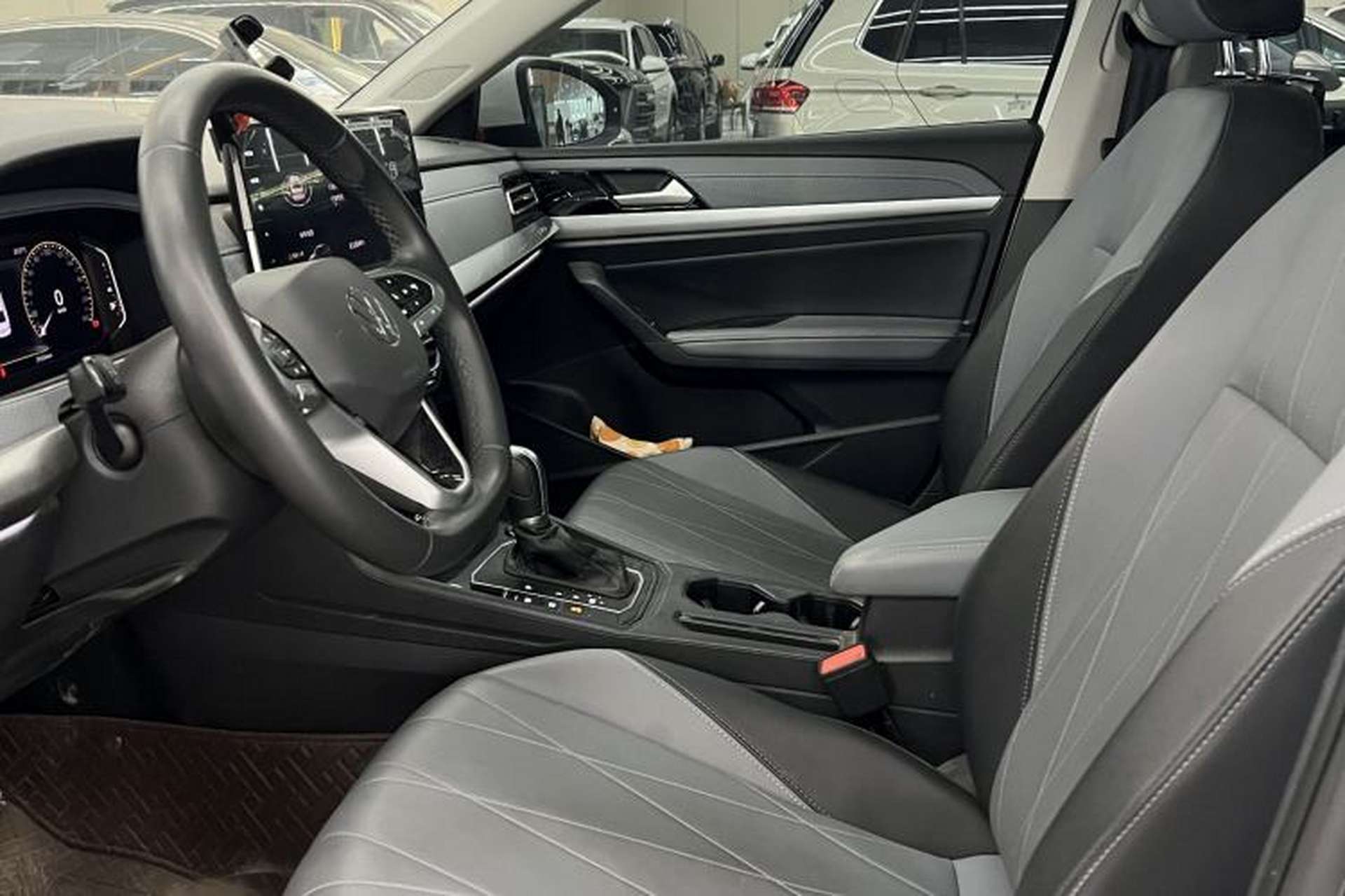 Used Volkswagen Lavida 2024 1.5L Automatic Starry Sky 5 Million Edition Interior 1