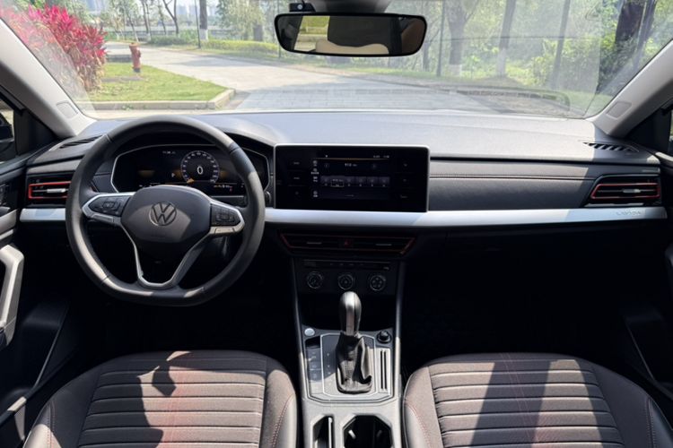 Used Volkswagen Lavida 2024 300TSI DSG Starry Sky Deluxe Edition Interior 1