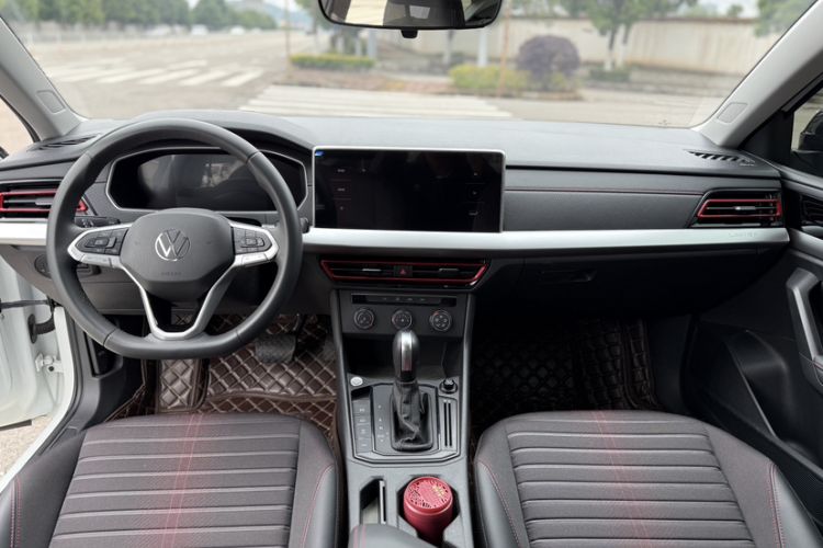 Used Volkswagen Lavida 2024 300TSI DSG Starry Sky Deluxe Edition Interior 1