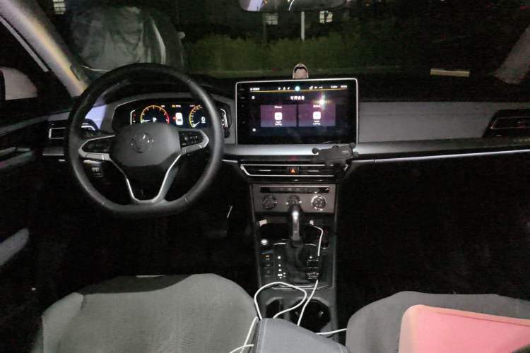 Used Volkswagen Lavida 2024 1.5L Automatic Starry Sky 5 Million Edition Interior 2