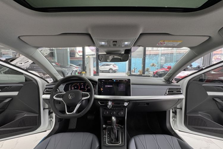 Used Volkswagen Lavida 2024 1.5L Automatic Starry Sky 5 Million Edition Interior 3